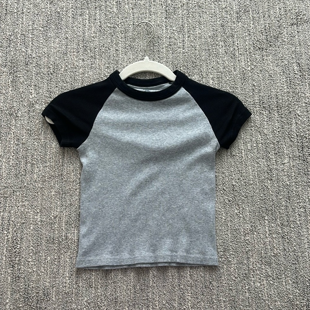 brandy melville short sleeve top